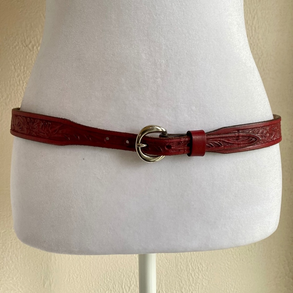 Vintage Windmill embossed red leather Western skinny belt w/ chrome buckle Sz 34